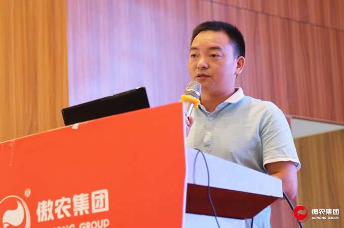 201807171300143835 ONE游戏官网-皇马巴塞赞助商