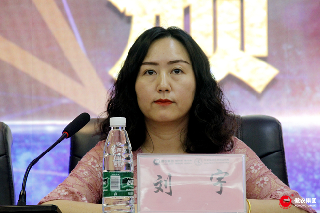 201906141725316769 ONE游戏官网-皇马巴塞赞助商