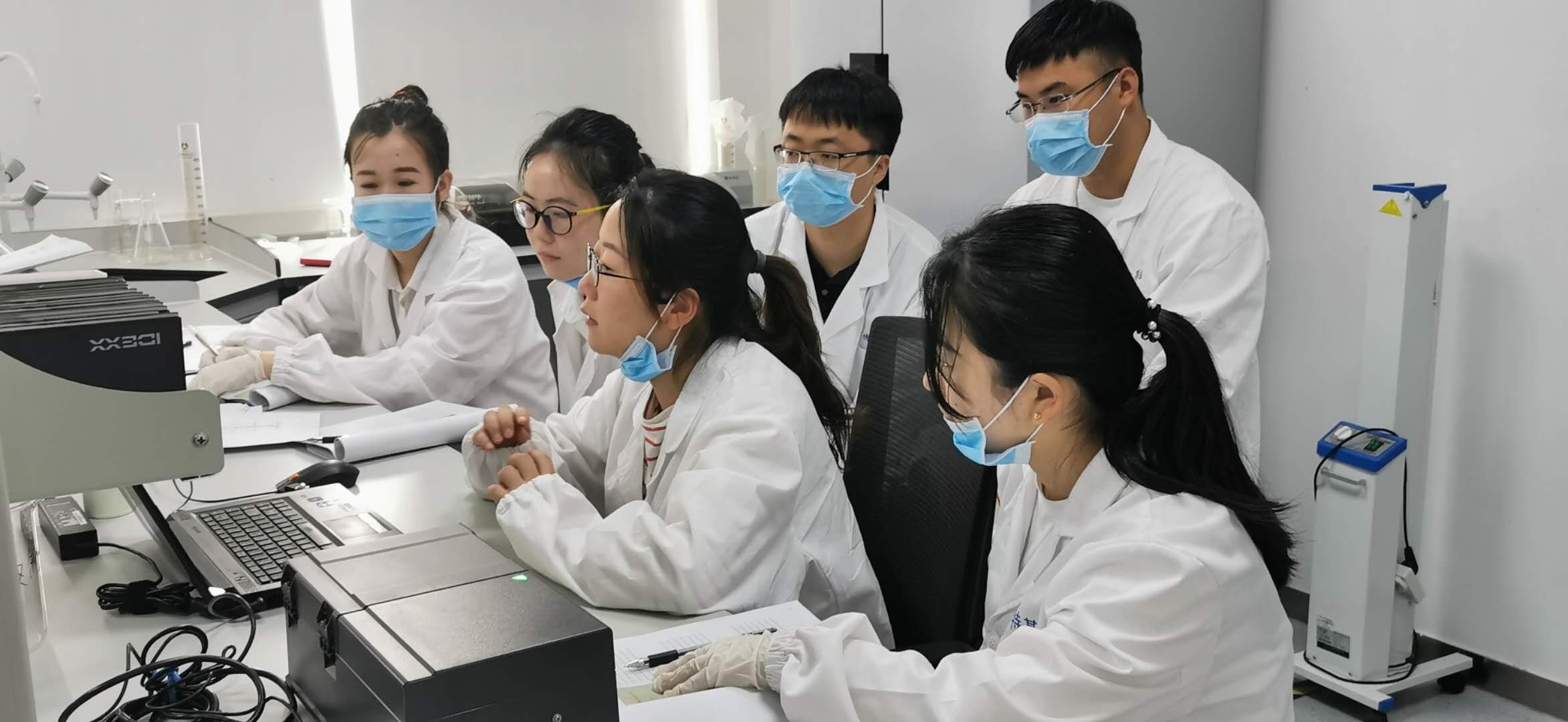 ONE游戏官网-皇马巴塞赞助商