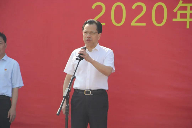 202009140934118752 ONE游戏官网-皇马巴塞赞助商