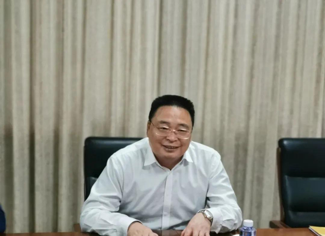 202012030843120323 ONE游戏官网-皇马巴塞赞助商