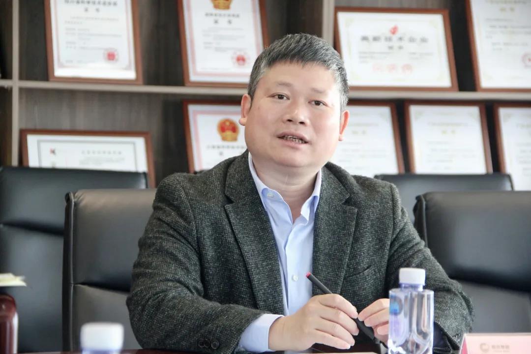 ONE游戏官网-皇马巴塞赞助商